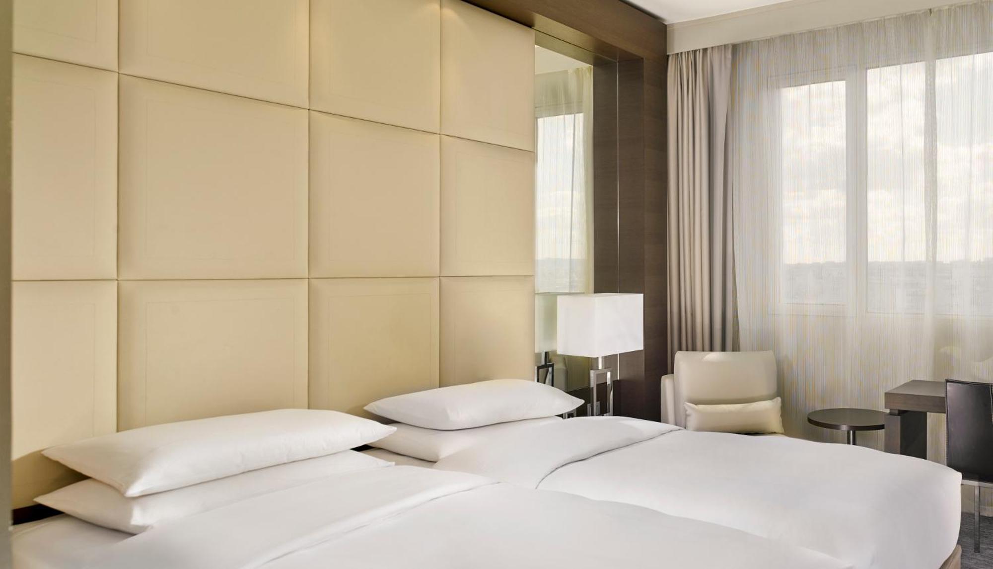 Hotel Hyatt Regency Paris Etoile Esterno foto